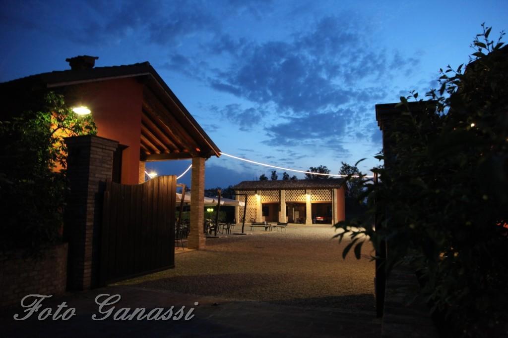 Agriturismo Corte Dei Landi Cade Екстериор снимка