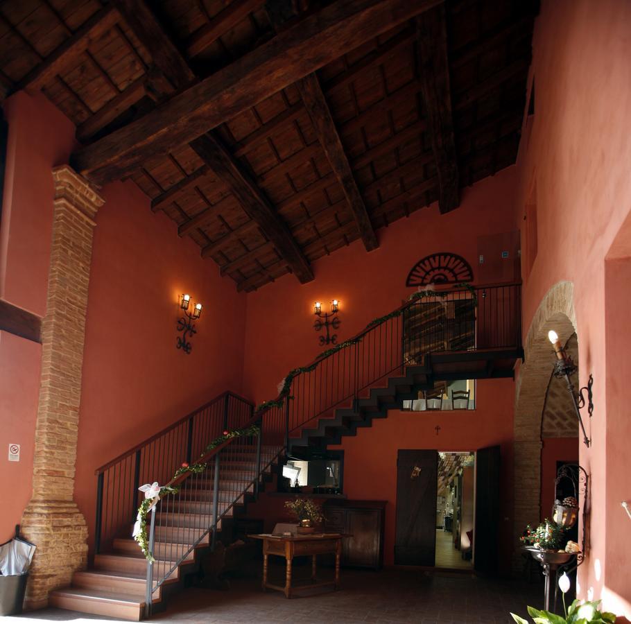 Agriturismo Corte Dei Landi Cade Екстериор снимка